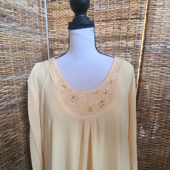 Susan Graver Liquid Knit Top 2X Women's Yellow Beaded Neckline 3/4 Sleeve - Picture 4 of 5
